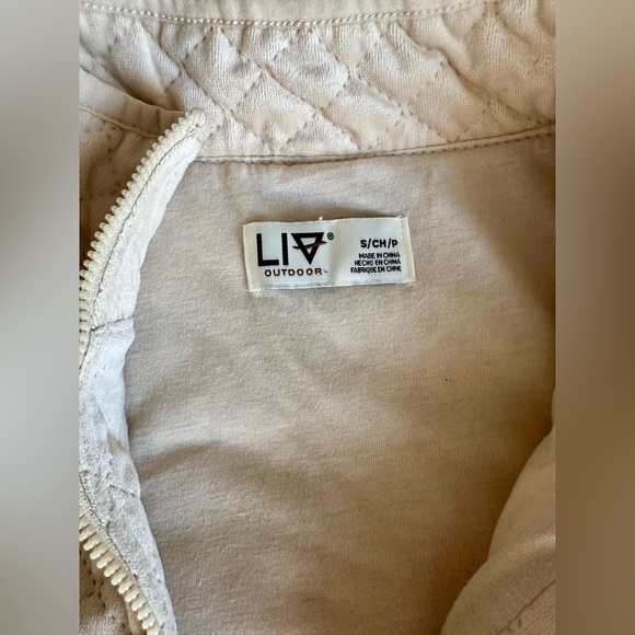 Quilted Half-Zip Pullover Sweatshirt - Cream - Picture 2 of 10